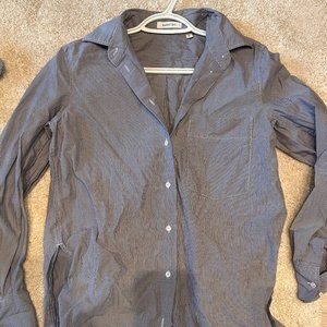 babaton aritzia work shirt long sleeve size xs